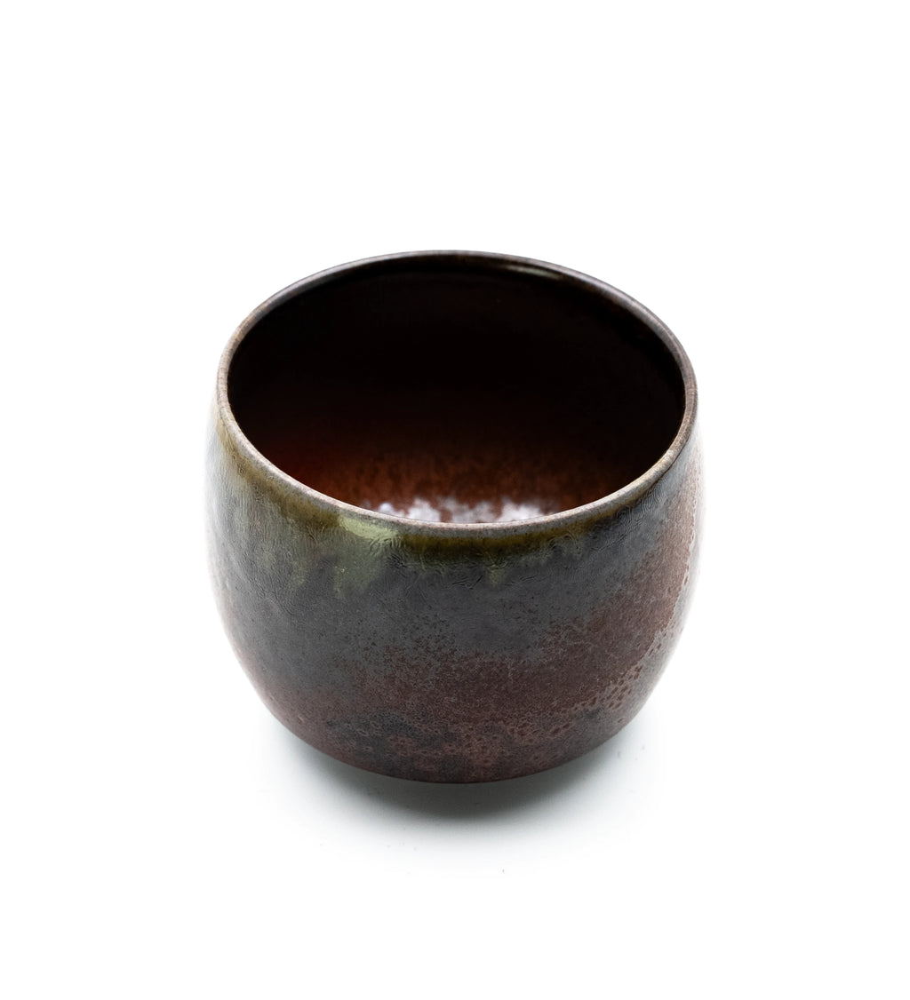 Wood Fire Beizi 047, high angle showing the interior glaze